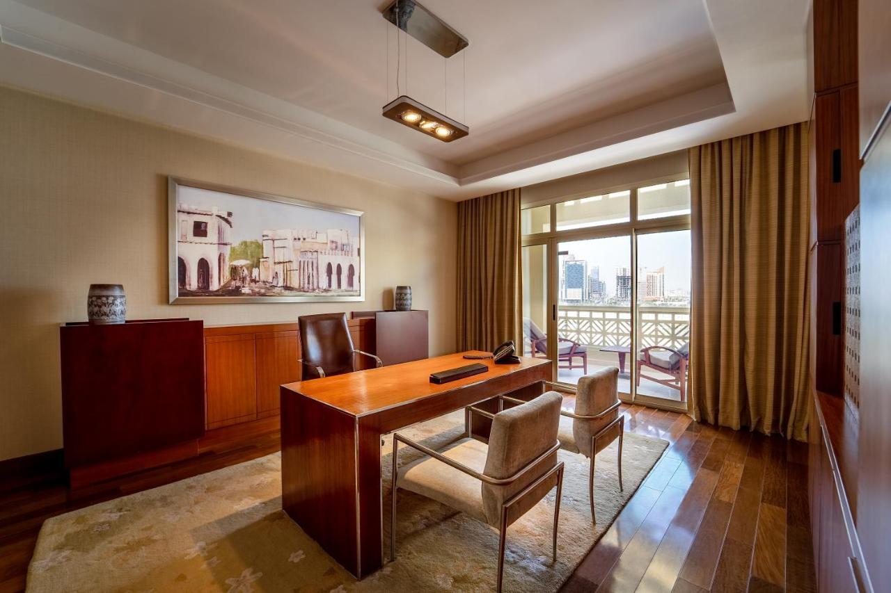 แกรนด์ ไฮแอท โดฮา Hotel ภายนอก รูปภาพ Office in the Emirates Palace