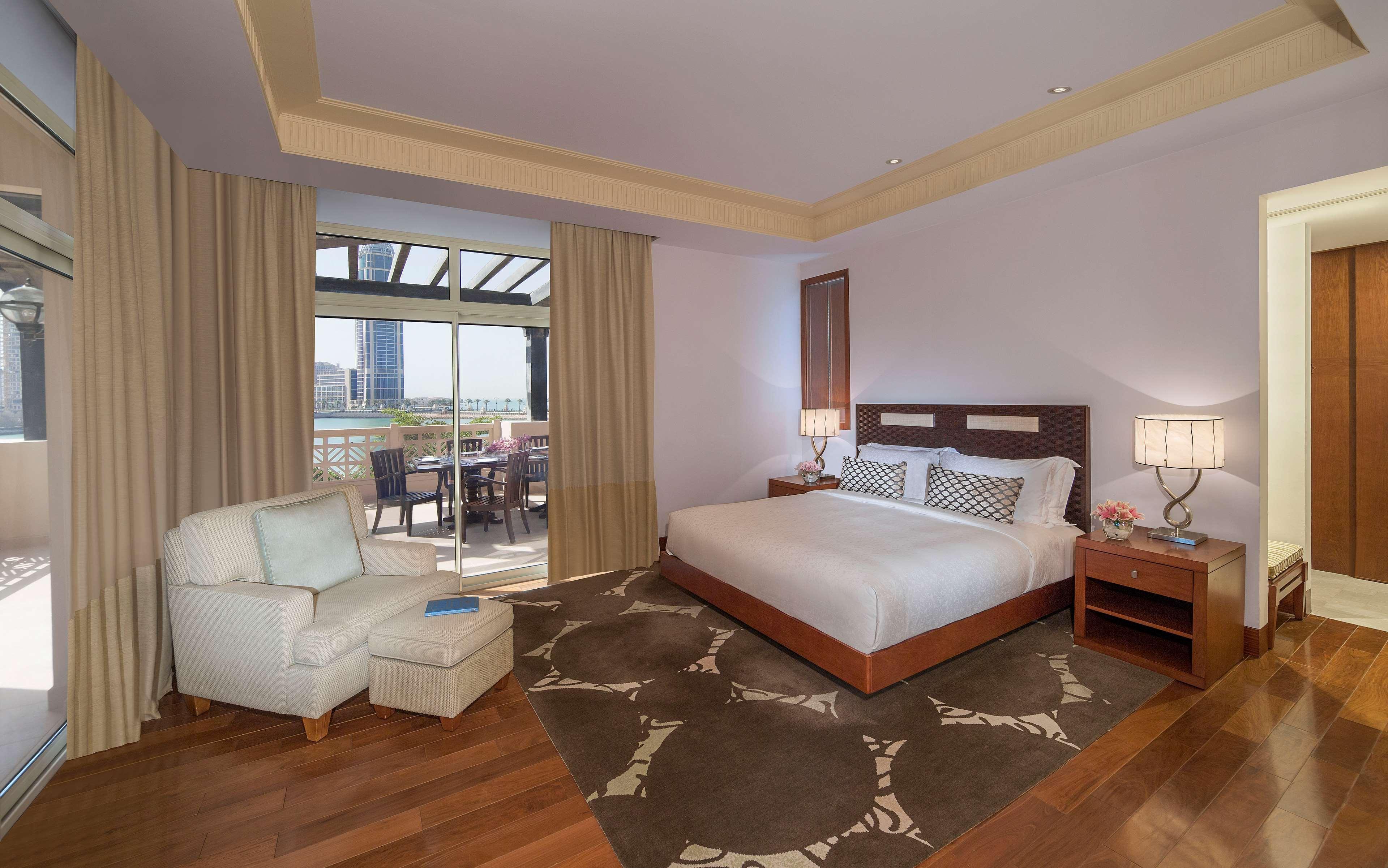 แกรนด์ ไฮแอท โดฮา Hotel ภายนอก รูปภาพ A bedroom at the hotel